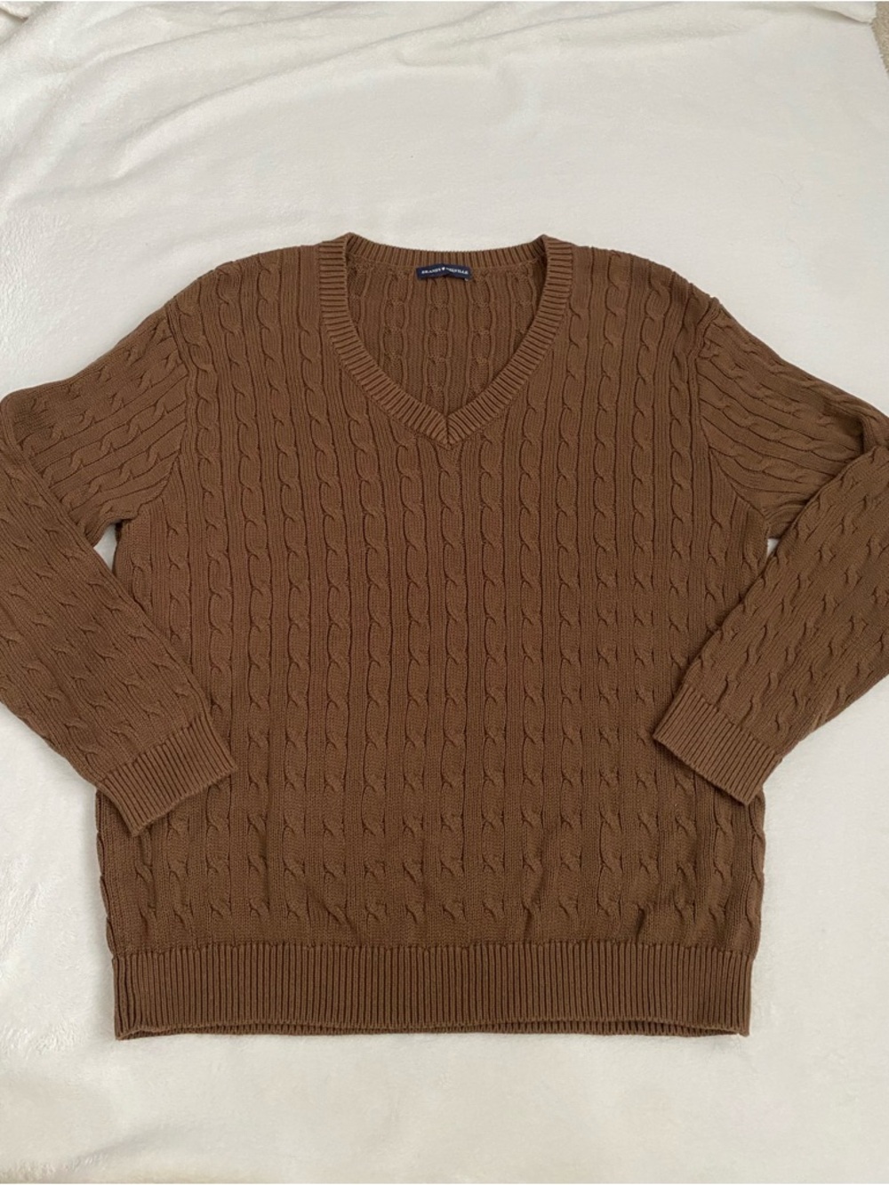 Brandy Melville V-Neck Cable Knit Sweater in Brown